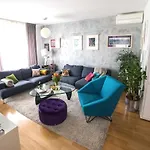 Apartman With A Parking Space - 15769 Split