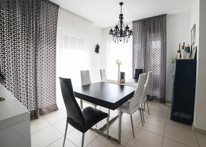 Appartamento With A Parking Space - 15769